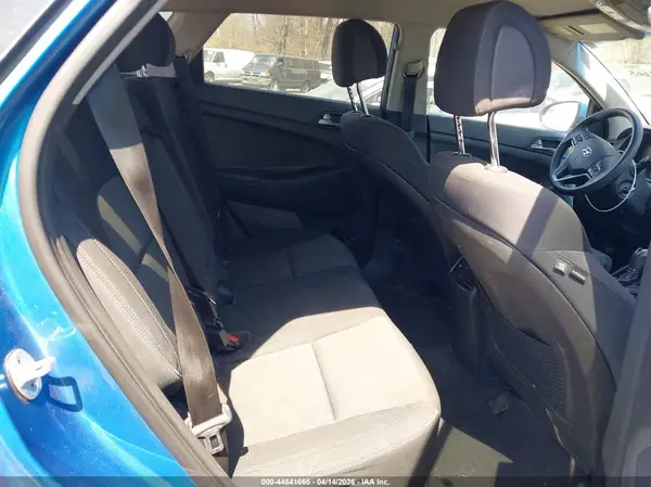 KM8J33A20HU419768 2017 HYUNDAI TUCSON - Image 8