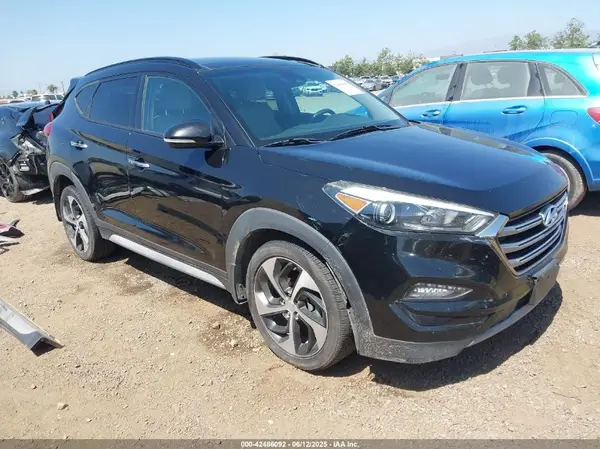 KM8J33A20HU424274 2017 HYUNDAI TUCSON - Image 1