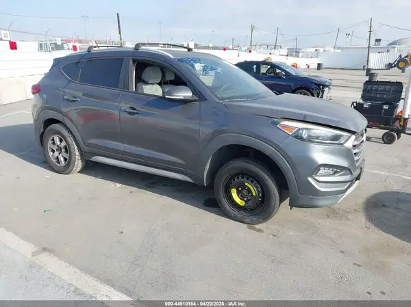 KM8J33A20HU428857 2017 HYUNDAI TUCSON - Image 1