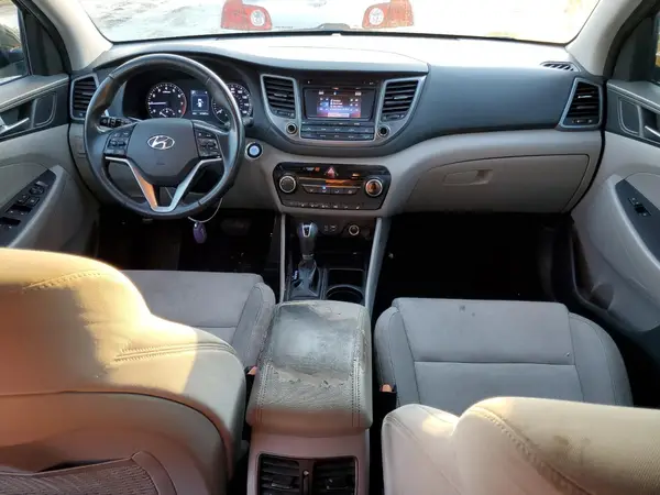 KM8J33A20HU430771 2017 HYUNDAI TUCSON - Image 8