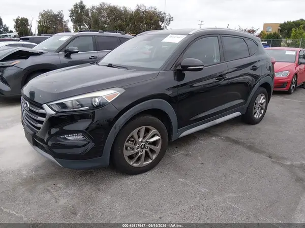 KM8J33A20HU460689 2017 HYUNDAI TUCSON - Image 2