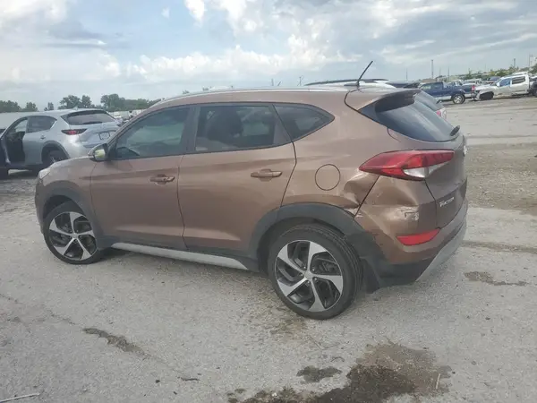 KM8J33A20HU460921 2017 HYUNDAI TUCSON - Image 2
