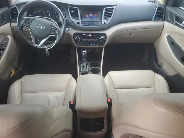 KM8J33A20HU460921 2017 HYUNDAI TUCSON - Image 8