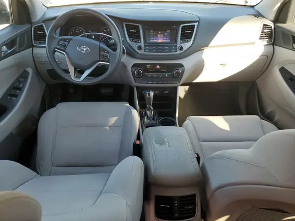 KM8J33A20HU490064 2017 HYUNDAI TUCSON - Image 8