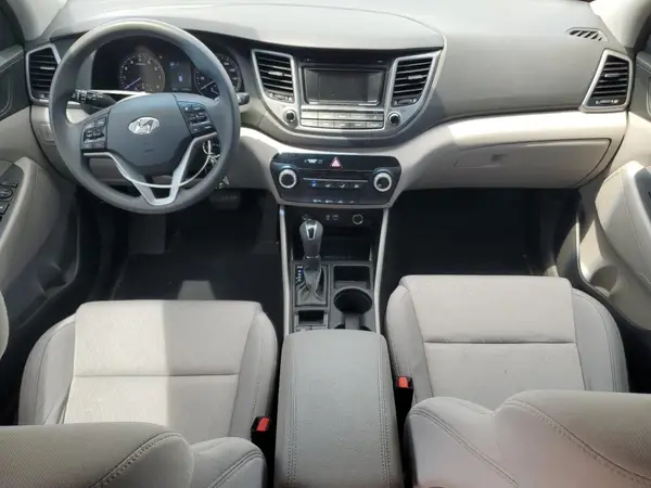 KM8J33A20HU501435 2017 HYUNDAI TUCSON - Image 8