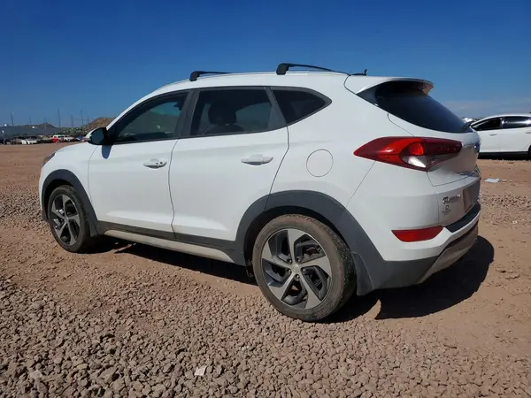 KM8J33A20HU519045 2017 HYUNDAI TUCSON - Image 2