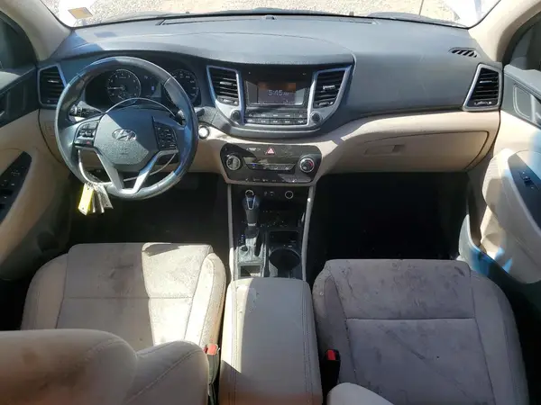 KM8J33A20HU519045 2017 HYUNDAI TUCSON - Image 8