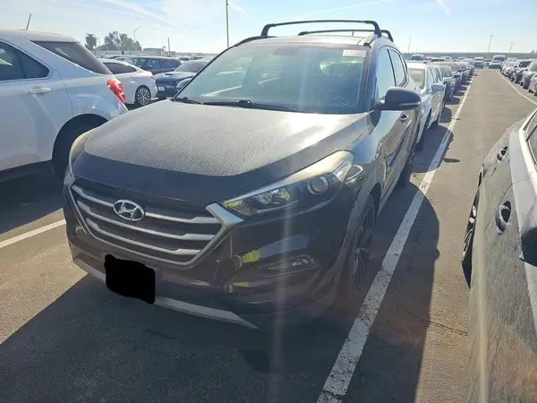 KM8J33A20HU527615 2017 HYUNDAI TUCSON - Image 2