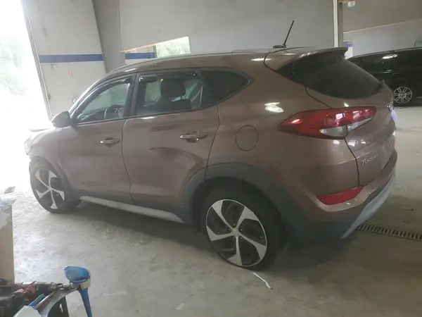 KM8J33A20HU528263 2017 HYUNDAI TUCSON - Image 2