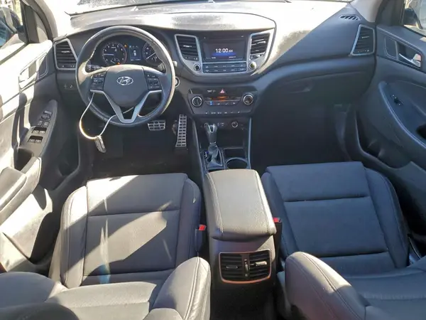 KM8J33A20HU540140 2017 HYUNDAI TUCSON - Image 8