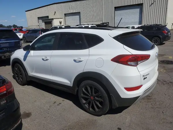 KM8J33A20HU544463 2017 HYUNDAI TUCSON - Image 2
