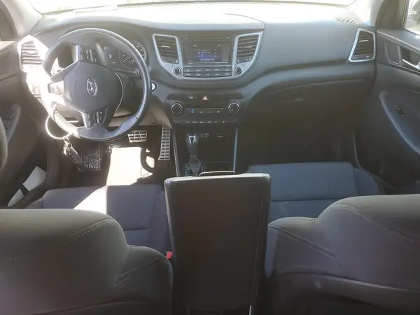 KM8J33A20HU544463 2017 HYUNDAI TUCSON - Image 8