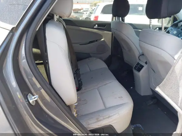 KM8J33A20HU562008 2017 HYUNDAI TUCSON - Image 8