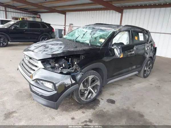 KM8J33A20JU622813 2018 HYUNDAI TUCSON - Image 2
