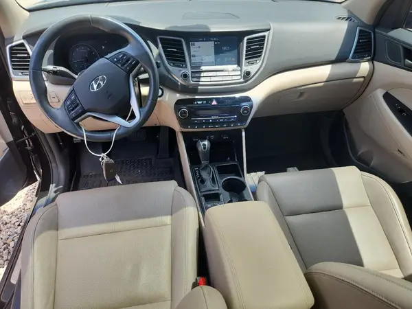 KM8J33A20JU650997 2018 HYUNDAI TUCSON - Image 8