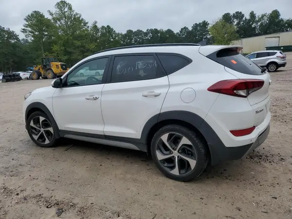 KM8J33A20JU667489 2018 HYUNDAI TUCSON - Image 2