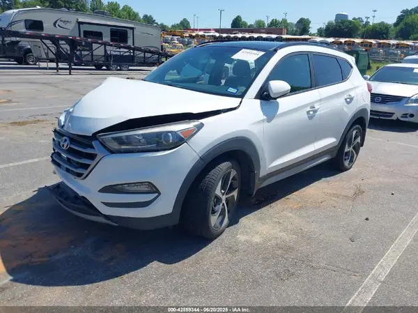 KM8J33A20JU695910 2018 HYUNDAI TUCSON - Image 2