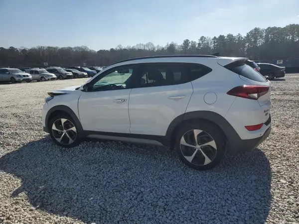 KM8J33A20JU705786 2018 HYUNDAI TUCSON - Image 2