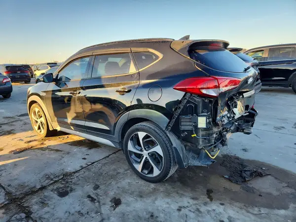 KM8J33A20JU743535 2018 HYUNDAI TUCSON - Image 2