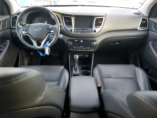 KM8J33A20JU793089 2018 HYUNDAI TUCSON - Image 8