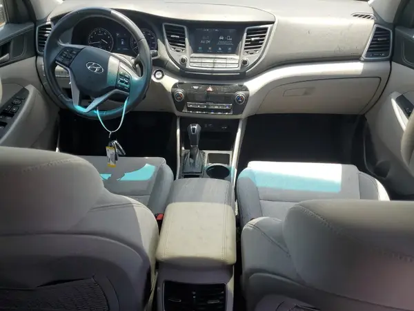 KM8J33A20JU793450 2018 HYUNDAI TUCSON - Image 8