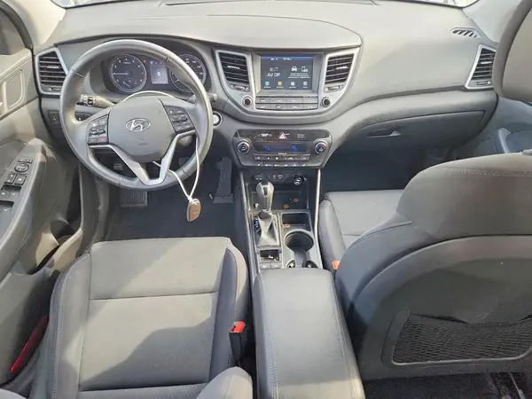 KM8J33A20JU803569 2018 HYUNDAI TUCSON - Image 8