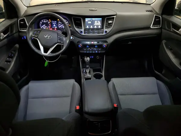 KM8J33A20JU823109 2018 HYUNDAI TUCSON - Image 8