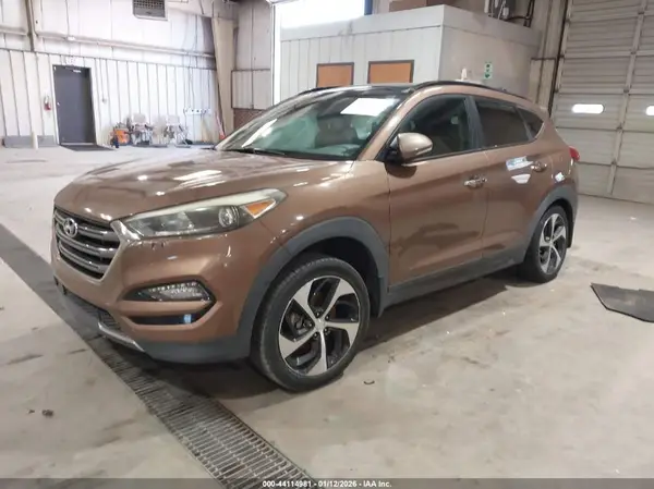 KM8J33A21GU023508 2016 HYUNDAI TUCSON - Image 2