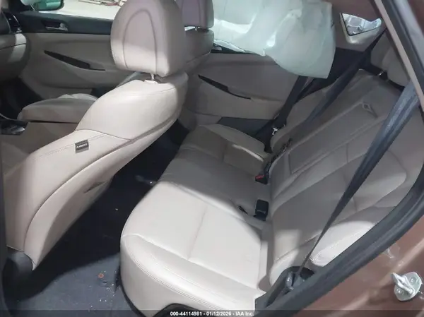 KM8J33A21GU023508 2016 HYUNDAI TUCSON - Image 8