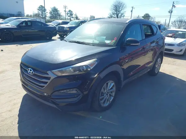 KM8J33A21GU024318 2016 HYUNDAI TUCSON - Image 2
