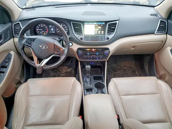 KM8J33A21GU038297 2016 HYUNDAI TUCSON - Image 8