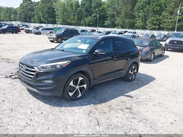 KM8J33A21GU053110 2016 HYUNDAI TUCSON - Image 2