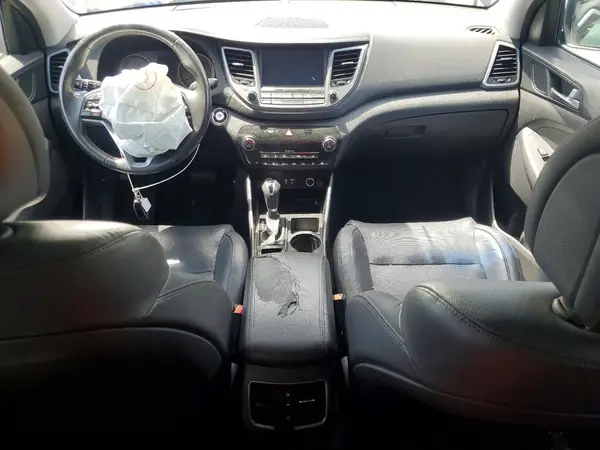 KM8J33A21GU086480 2016 HYUNDAI TUCSON - Image 8