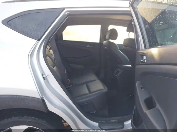 KM8J33A21GU091047 2016 HYUNDAI TUCSON - Image 8