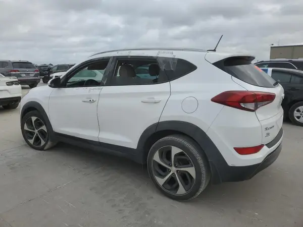 KM8J33A21GU095020 2016 HYUNDAI TUCSON - Image 2