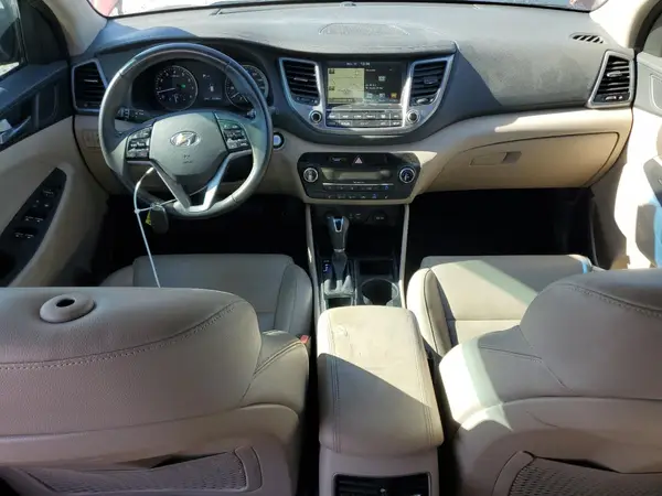 KM8J33A21GU095986 2016 HYUNDAI TUCSON - Image 8