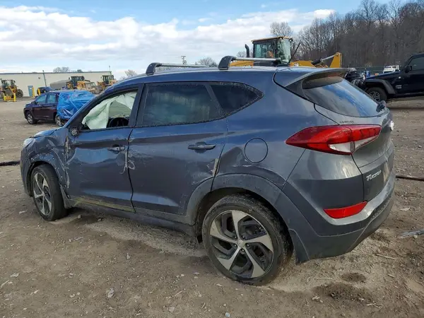KM8J33A21GU106310 2016 HYUNDAI TUCSON - Image 2