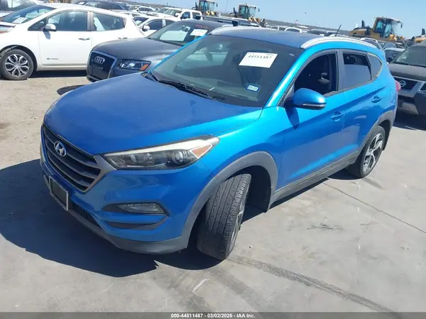 KM8J33A21GU106484 2016 HYUNDAI TUCSON - Image 2