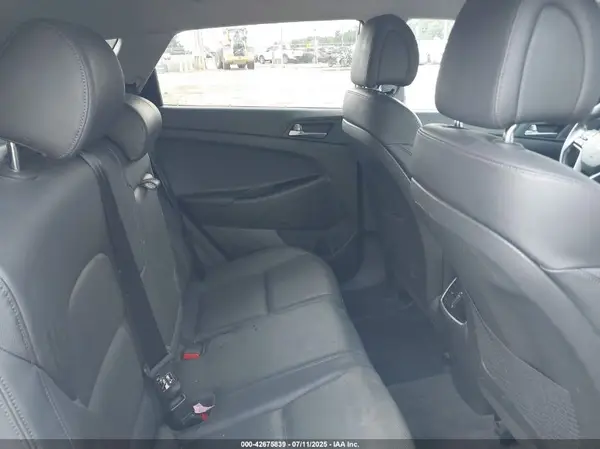 KM8J33A21GU106937 2016 HYUNDAI TUCSON - Image 8