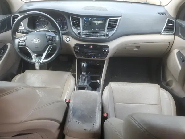 KM8J33A21GU111913 2016 HYUNDAI TUCSON - Image 8