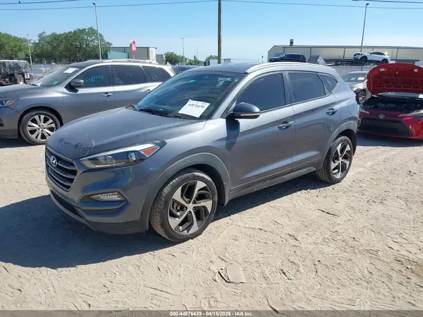 KM8J33A21GU120451 2016 HYUNDAI TUCSON - Image 2