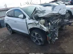 KM8J33A21GU121776 2016 HYUNDAI TUCSON