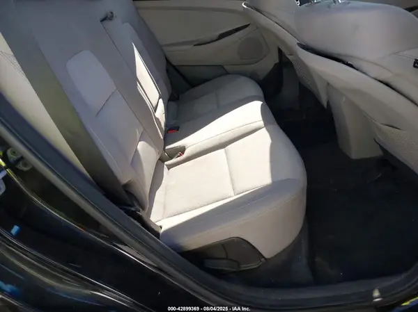 KM8J33A21GU148590 2016 HYUNDAI TUCSON - Image 8