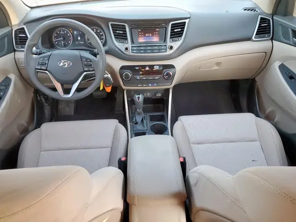 KM8J33A21GU154602 2016 HYUNDAI TUCSON - Image 8
