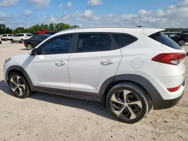 KM8J33A21GU161016 2016 HYUNDAI TUCSON - Image 2