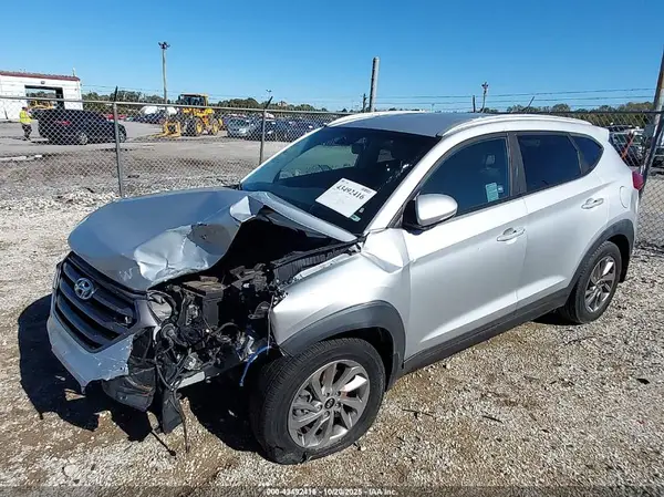 KM8J33A21GU165180 2016 HYUNDAI TUCSON - Image 2