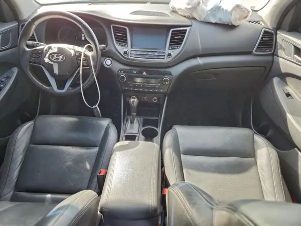 KM8J33A21GU179483 2016 HYUNDAI TUCSON - Image 8