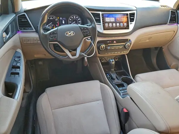 KM8J33A21GU188572 2016 HYUNDAI TUCSON - Image 8