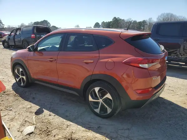 KM8J33A21GU215589 2016 HYUNDAI TUCSON - Image 2