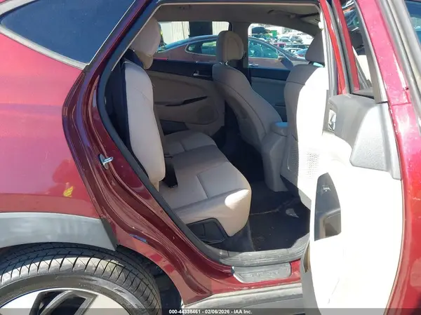 KM8J33A21GU227189 2016 HYUNDAI TUCSON - Image 8